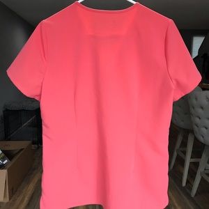 FIGS Casma Three-Pocket Scrub Top in Coral (S)